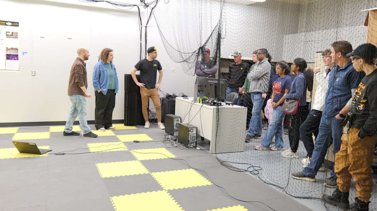 Crazyflie control algorithm demonstration for middle school students interested in robotics